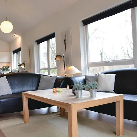 Four-bedroom Holiday In Vakantiehuis